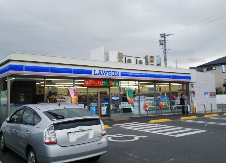 コンビニ　ローソン 尾張旭柏井町店（コンビニ）まで655m