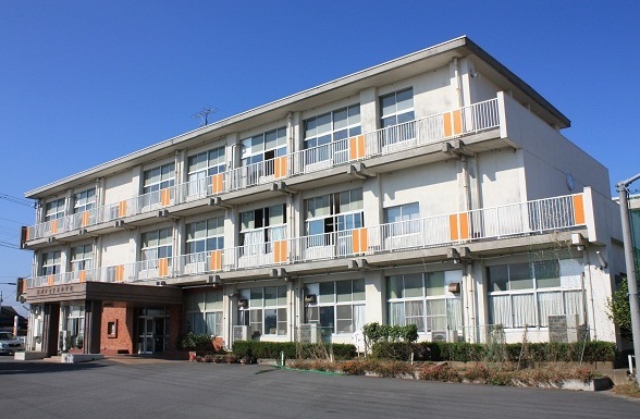 小学校　掛川市立千浜小学校（小学校）まで479m