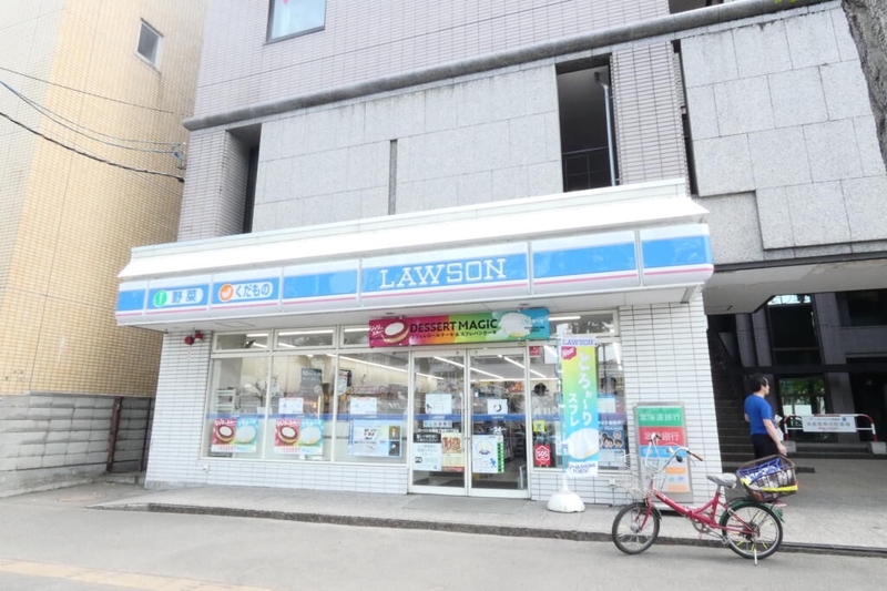 コンビニ　ローソン札幌南1条東6丁目店（コンビニ）まで470m
