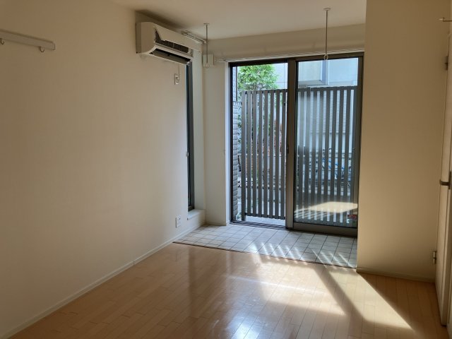 居室・リビング　※同物件別部屋参考写真