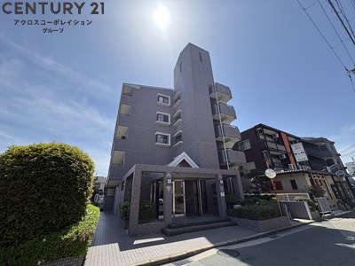 建物外観　宅配ボックス付きで不在時にも便利！