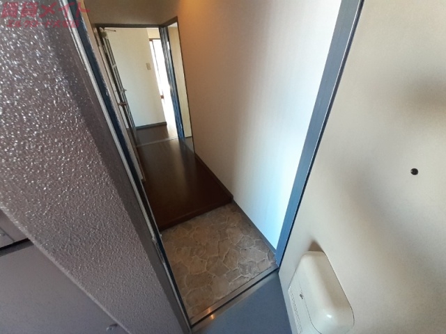 玄関　同物件別室画像