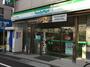 コンビニ　ファミリーマート 学芸大学駅前店（コンビニ）まで885m