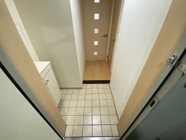 玄関　シンプルで使いやすい玄関です