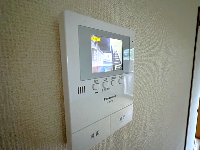 セキュリティ　防犯対策に有効なカメラ付きインターホン！録画機能が付いている