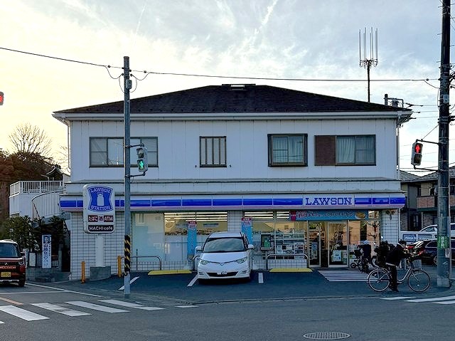 コンビニ　ローソン 麻生細山店（コンビニ）まで196m