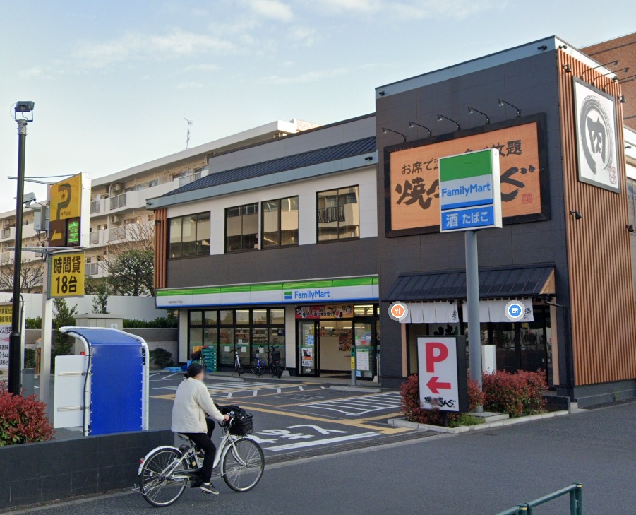 コンビニ　ファミリーマート板橋前野町六丁目店（コンビニ）まで391m