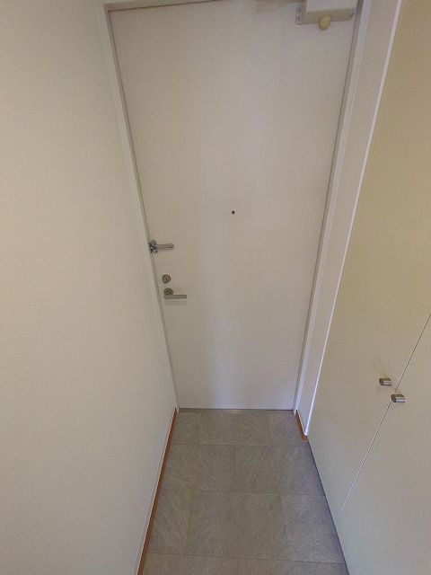 若林ポイントの玄関写真