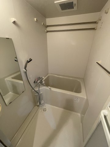 バス・シャワールーム　日々の疲れを癒すお風呂付です