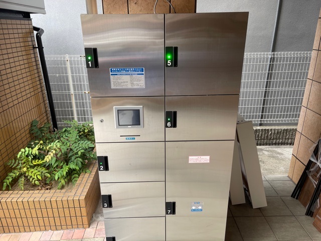 玄関　下駄箱付です