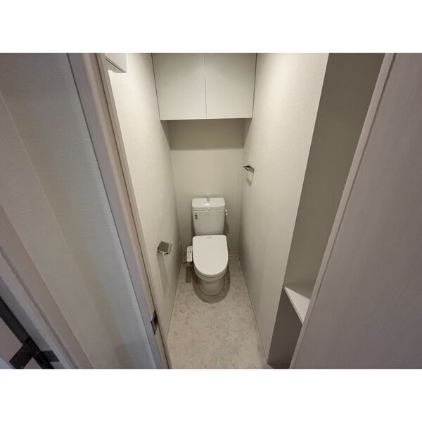 スプランディッド上本町WESTのトイレ写真