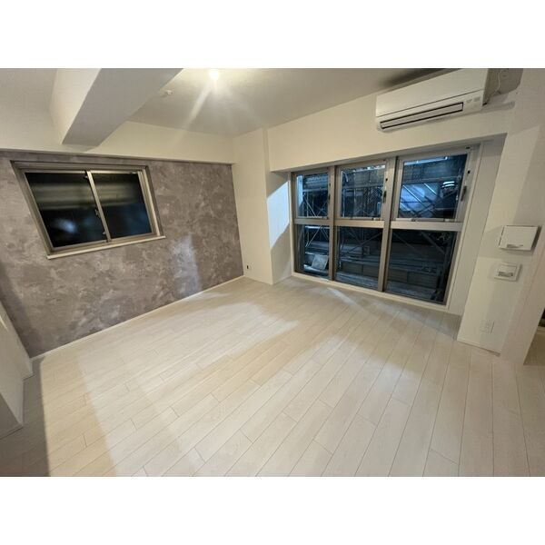 スプランディッド上本町WESTの内装写真