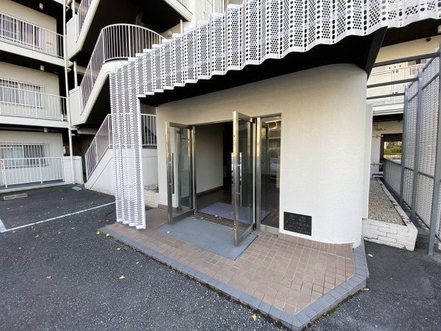 メゾン千里中央の外観写真