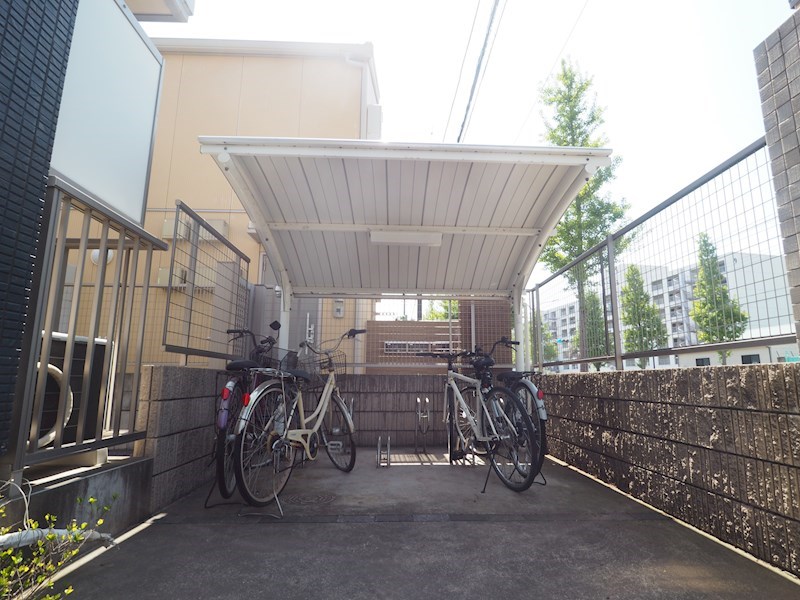 その他共有部分　屋根付き駐輪場★