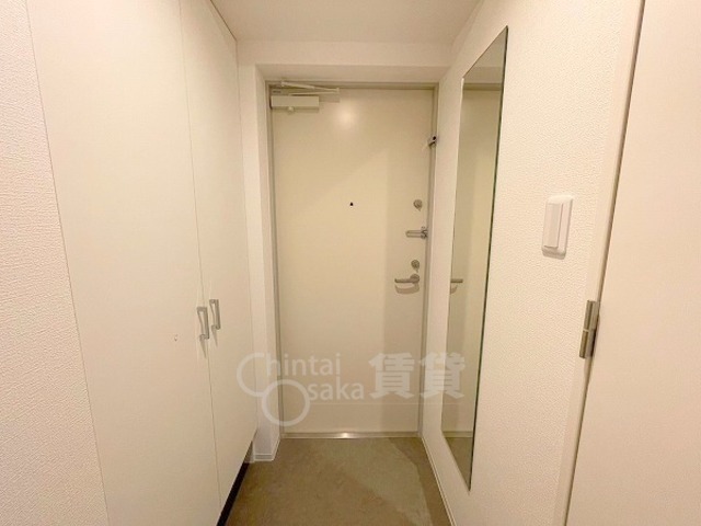 セレニテ十三ミラクの玄関写真