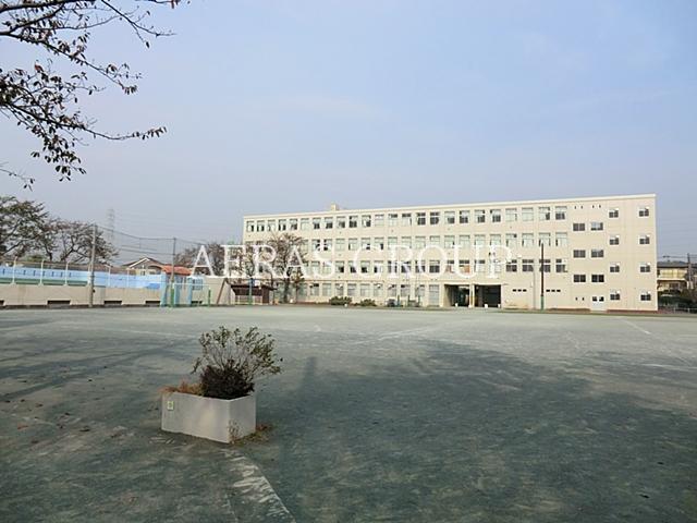 小学校　横浜市立葛野小学校（小学校）まで922m