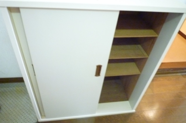 収納　一人暮らしには充分の収納量です