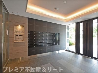 ロビー　建物の内部です
