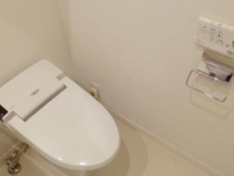 トイレ　別部屋参考写真