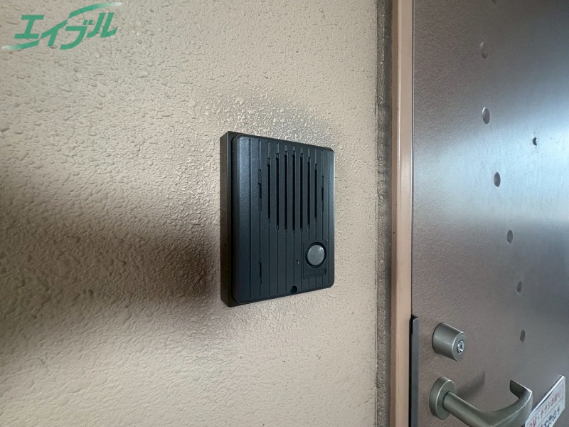 セキュリティ　別部屋反転同型写真