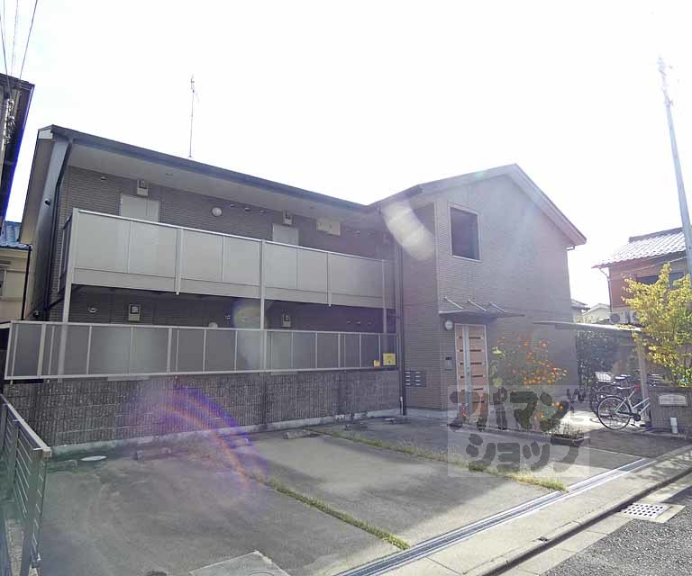 アムール吉田中大路の外観写真