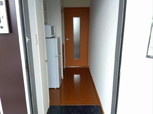 レオパレスデュ エヴァンジイルの玄関写真