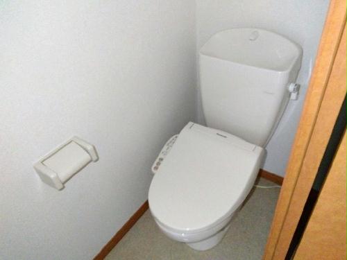 レオパレスデュ エヴァンジイルのトイレ写真