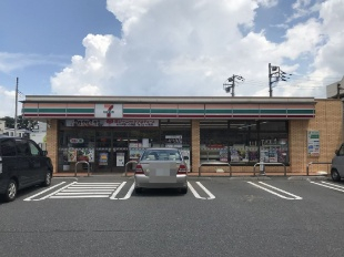コンビニ　セブンイレブン 川越的場新町店（コンビニ）まで812m