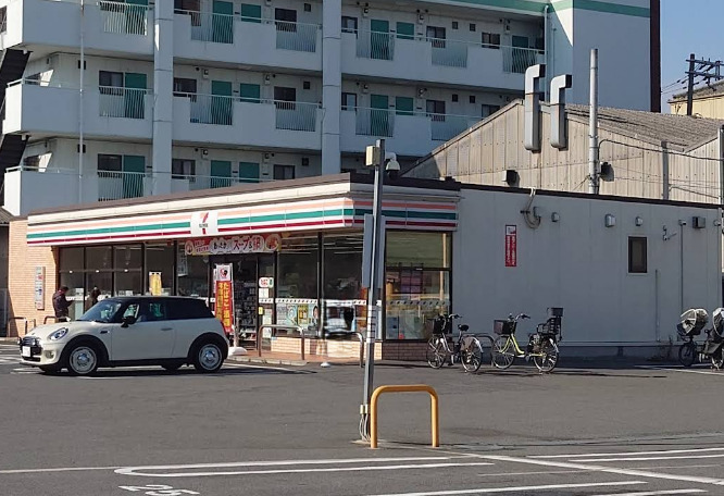 コンビニ　セブンイレブン 大阪加美北6丁目店（コンビニ）まで1393m
