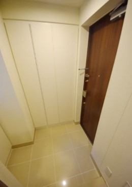玄関　落ち着いた玄関です