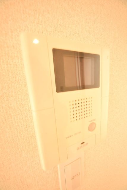 セキュリティ　★安心のモニター付きインターホンです★
