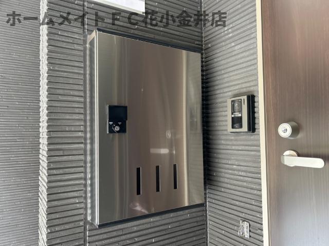 エントランス　宅配ボックス（イメージ）