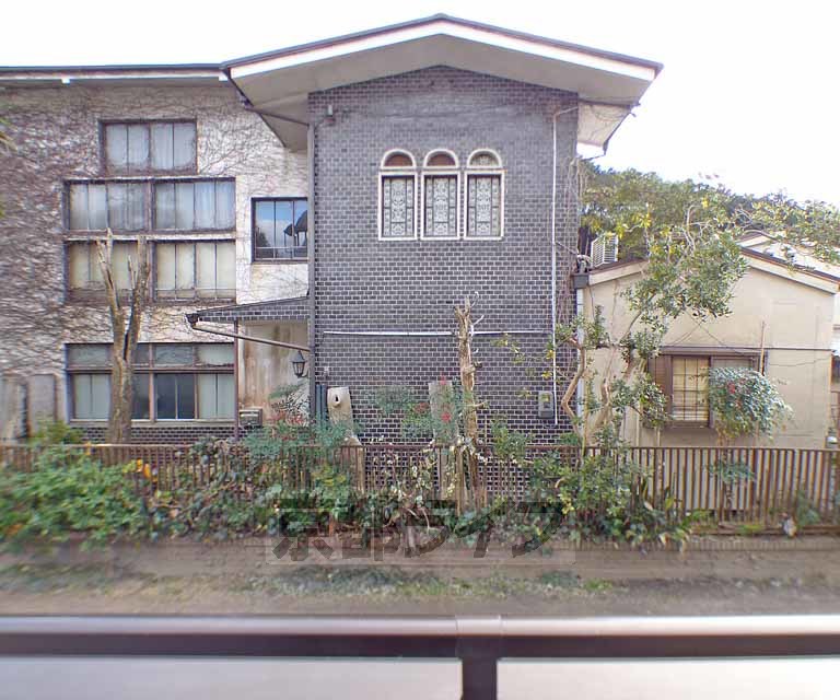 眺望　南向きバルコニーからの景色です。