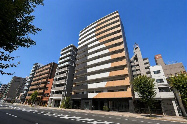 建物外観　セレニテ難波西アリエ　外観
