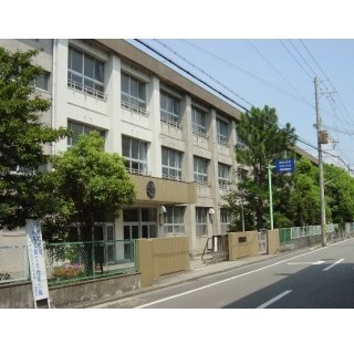 中学校　和歌山市立河西中学校（中学校）まで1249m