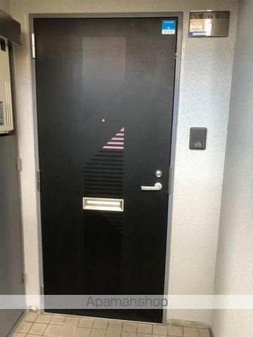 ＪＲ東海道本線 高槻駅 徒歩16分 4階建 築27年の玄関写真