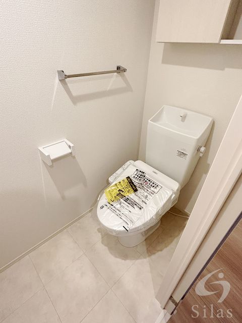 ＪＲ東海道本線 さくら夙川駅 徒歩10分 3階建 築4年のトイレ写真