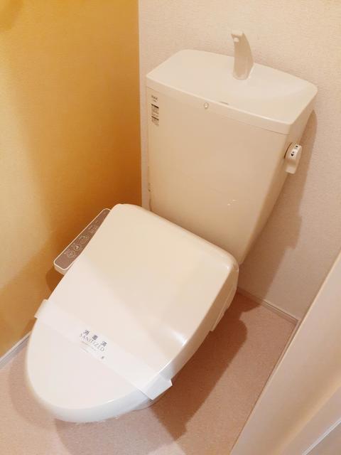 ＪＲ赤穂線 伊部駅 徒歩10分 2階建 築7年のトイレ写真