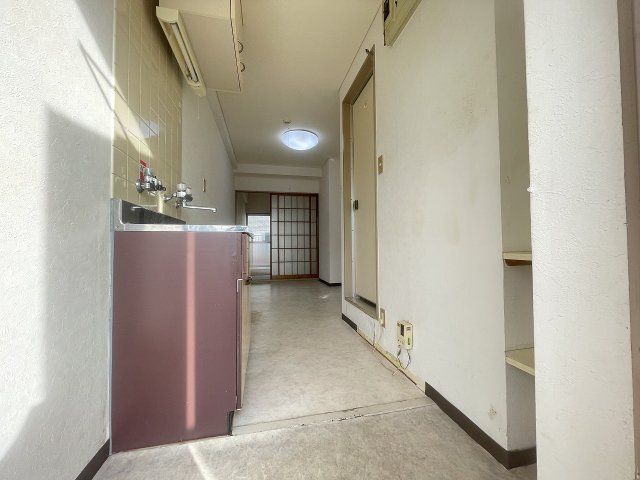 ビラ三秀中山の玄関写真