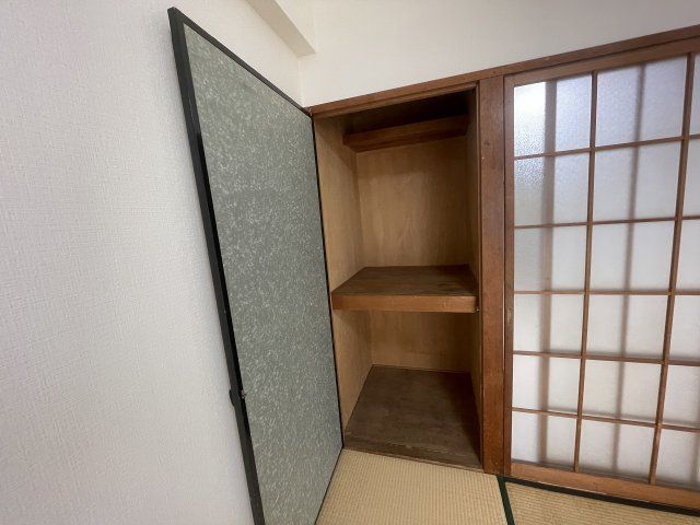 ビラ三秀中山の内装写真
