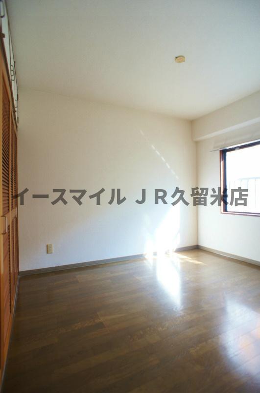 西鉄天神大牟田線 花畑駅 徒歩15分 9階建 築38年の居間写真