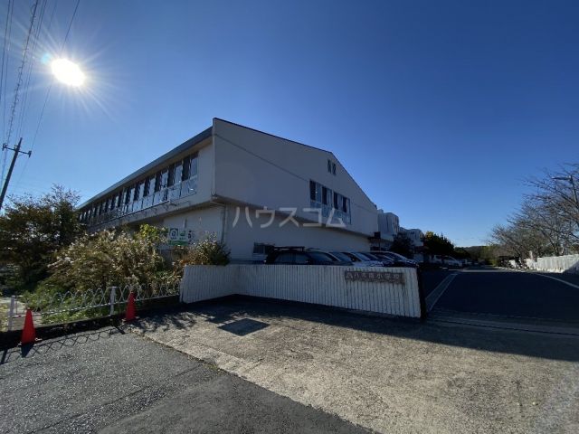 小学校　流山市立八木南小学校（小学校）まで878m