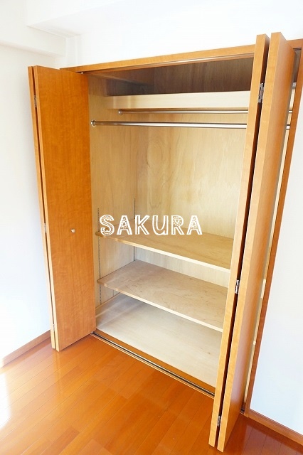 収納　お荷物の多い方でも安心のクローゼット付き♪