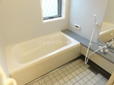 リビングタウン狭山池F棟の風呂写真