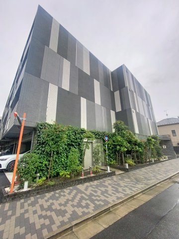 建物外観　落ち着いた雰囲気の外観です