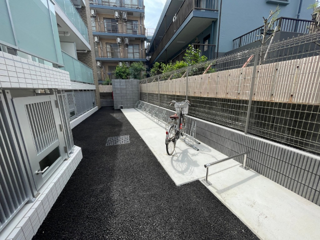 駐車場　駐輪場