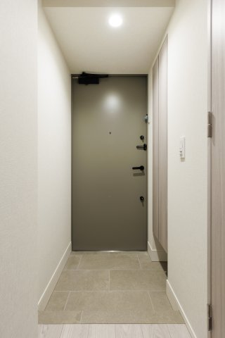 玄関　収納もある玄関です