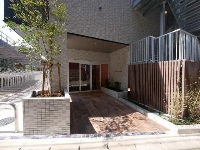 エントランス　角部屋です