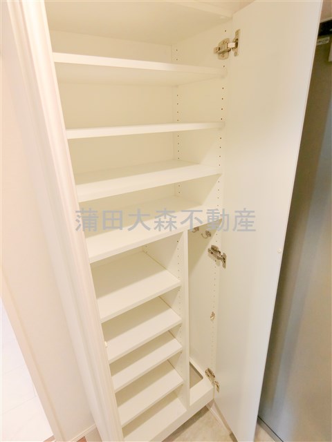 その他設備　玄関収納