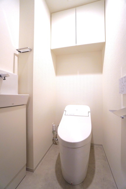 トイレ　※写真は同タイプ住戸です。